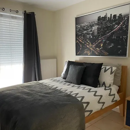 Spacious One Bedroom With Large Terrace In Centre