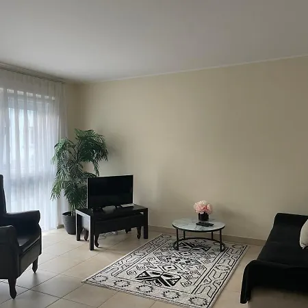 Spacious One Bedroom With Large Terrace In Centre Apartment